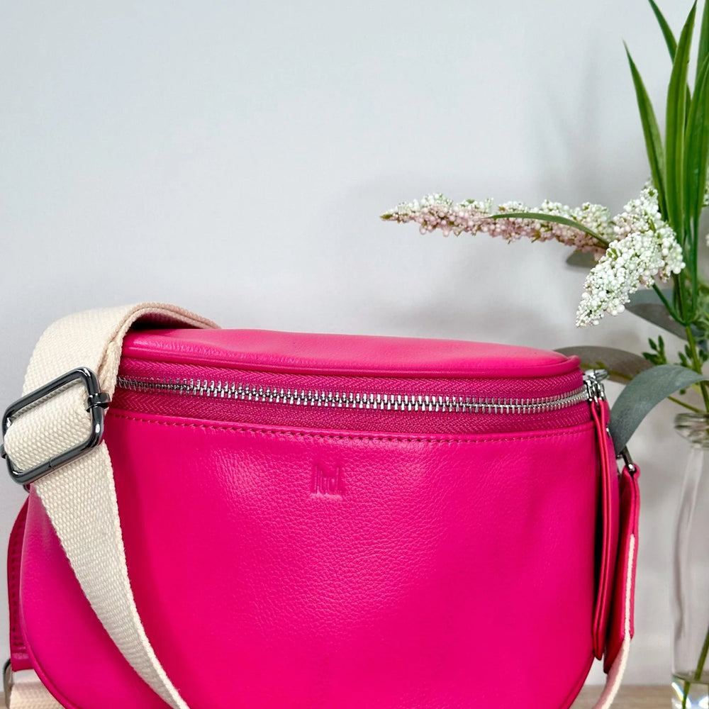 
                  
                    Dani Bag -Fuchsia Leather
                  
                
