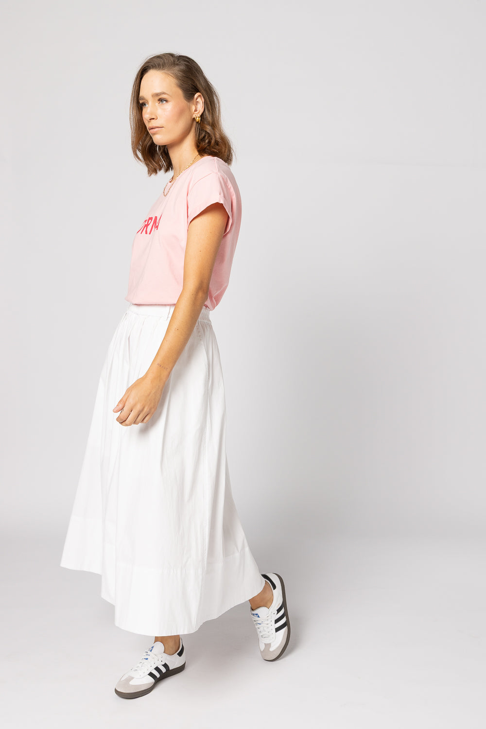 
                  
                    DRAMA TEE-PINK/RED
                  
                