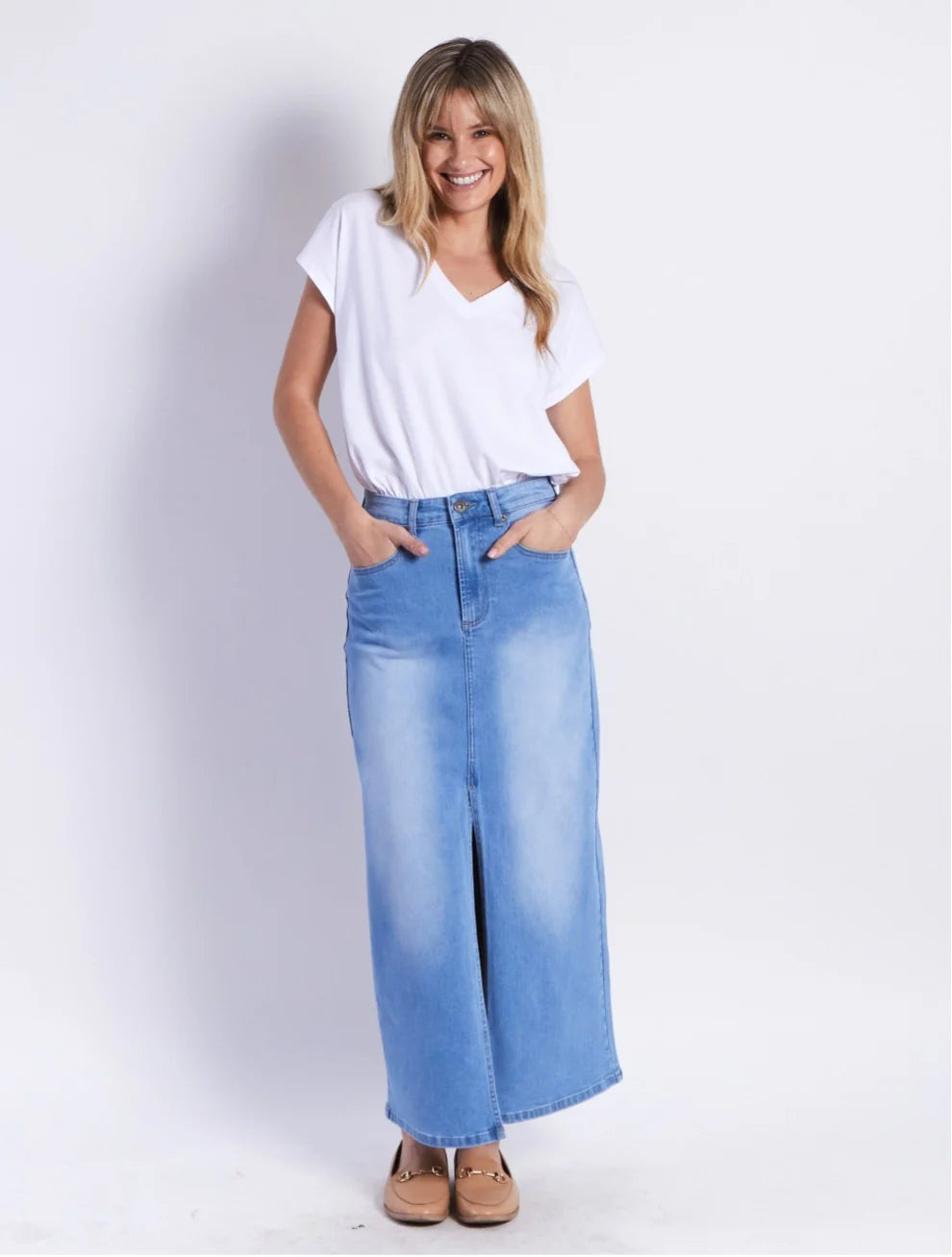 
                  
                    LESLEY SKIRT - BLUE WASH
                  
                