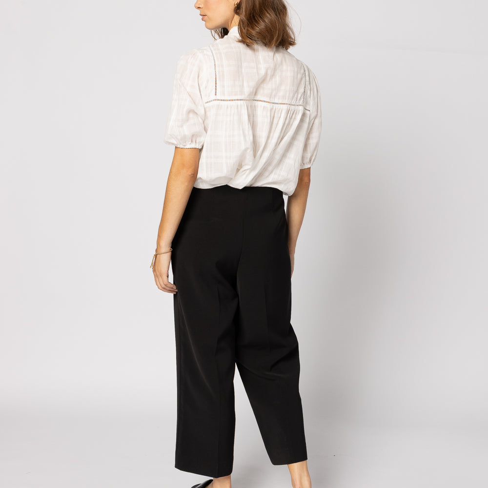 
                  
                    DALILA TOP-WHITE CHECK
                  
                