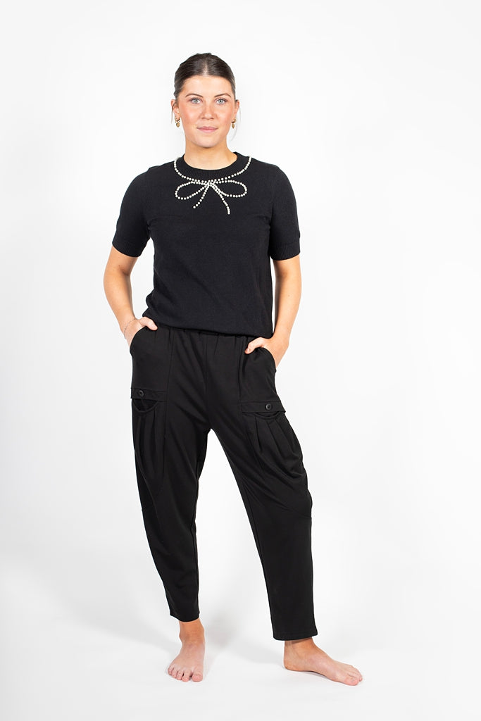 New style Bhodi  pant -black