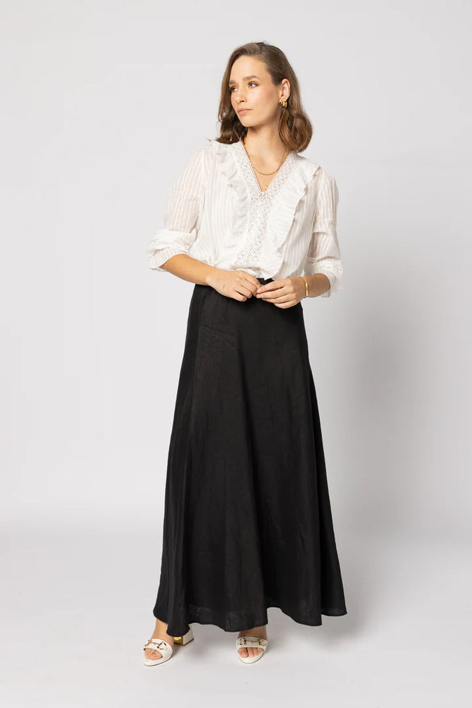 
                  
                    AMELIA BLOUSE-Vintage White
                  
                