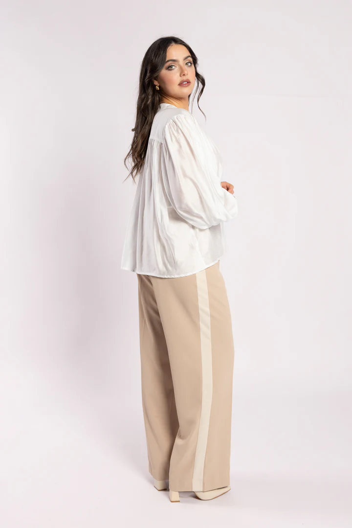 
                  
                    LAKE PANT-tan/beige
                  
                