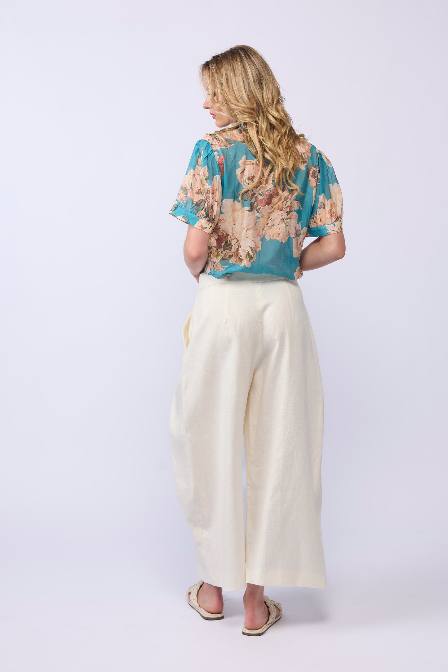 
                  
                    WISH BLOUSE-AQUA BLOOM
                  
                