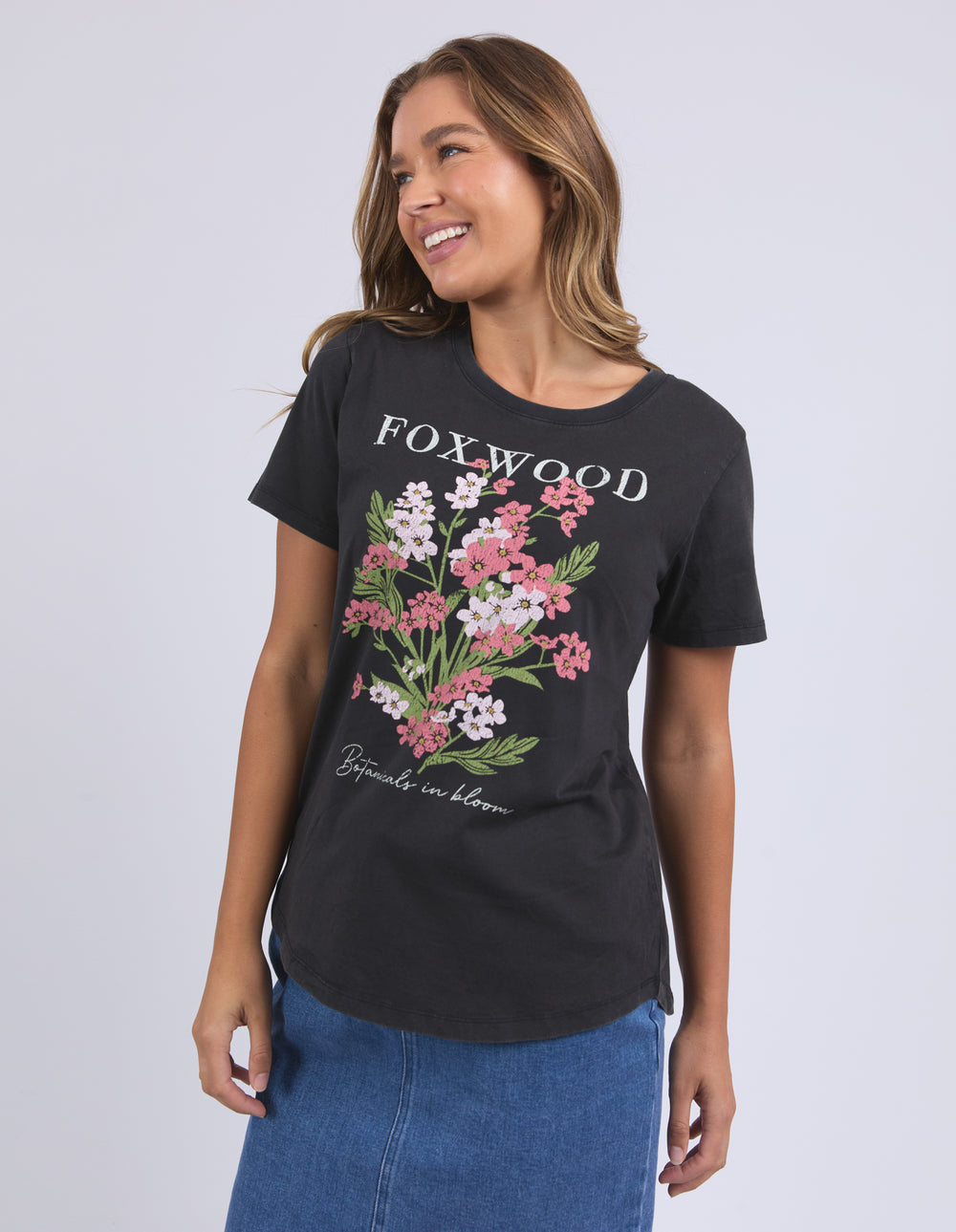 FLOWERS TEE-WASHED BLACK