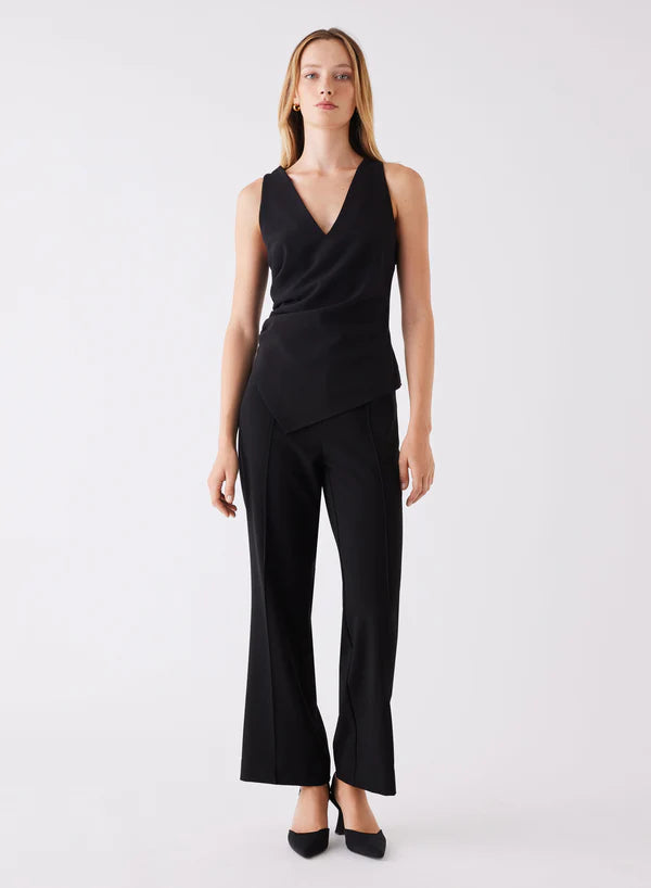 
                  
                    TOKEN TOP -BLACK
                  
                