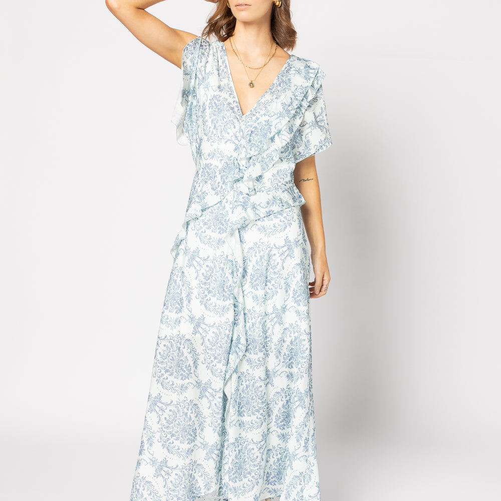 
                  
                    BREEZE DRESS
                  
                
