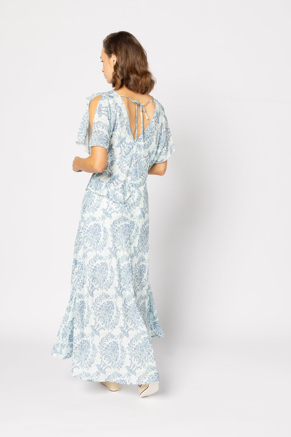 
                  
                    BREEZE DRESS
                  
                