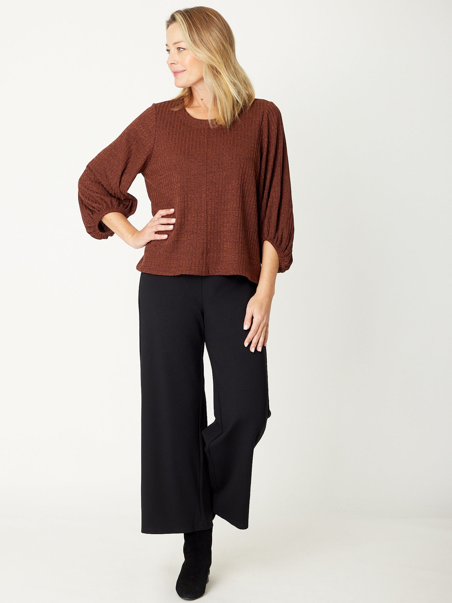 
                  
                    Core Balloon Knit Top -Chocolate
                  
                
