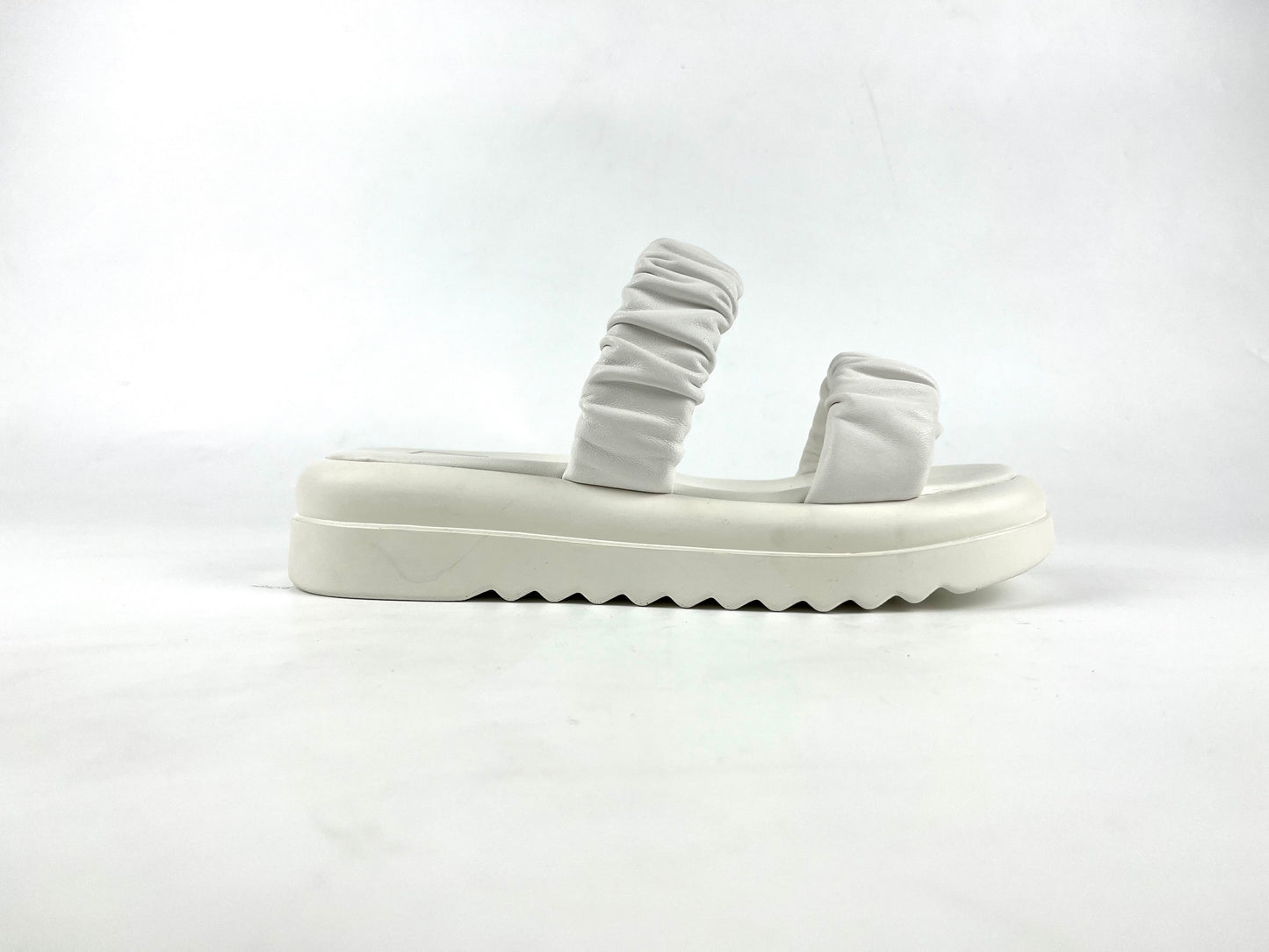 
                  
                    MILA RAINE Amelia White Leather
                  
                