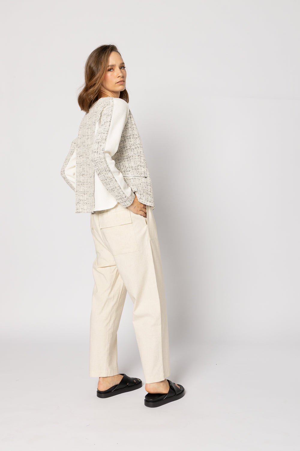 
                  
                    JAKCAR JACKET
                  
                