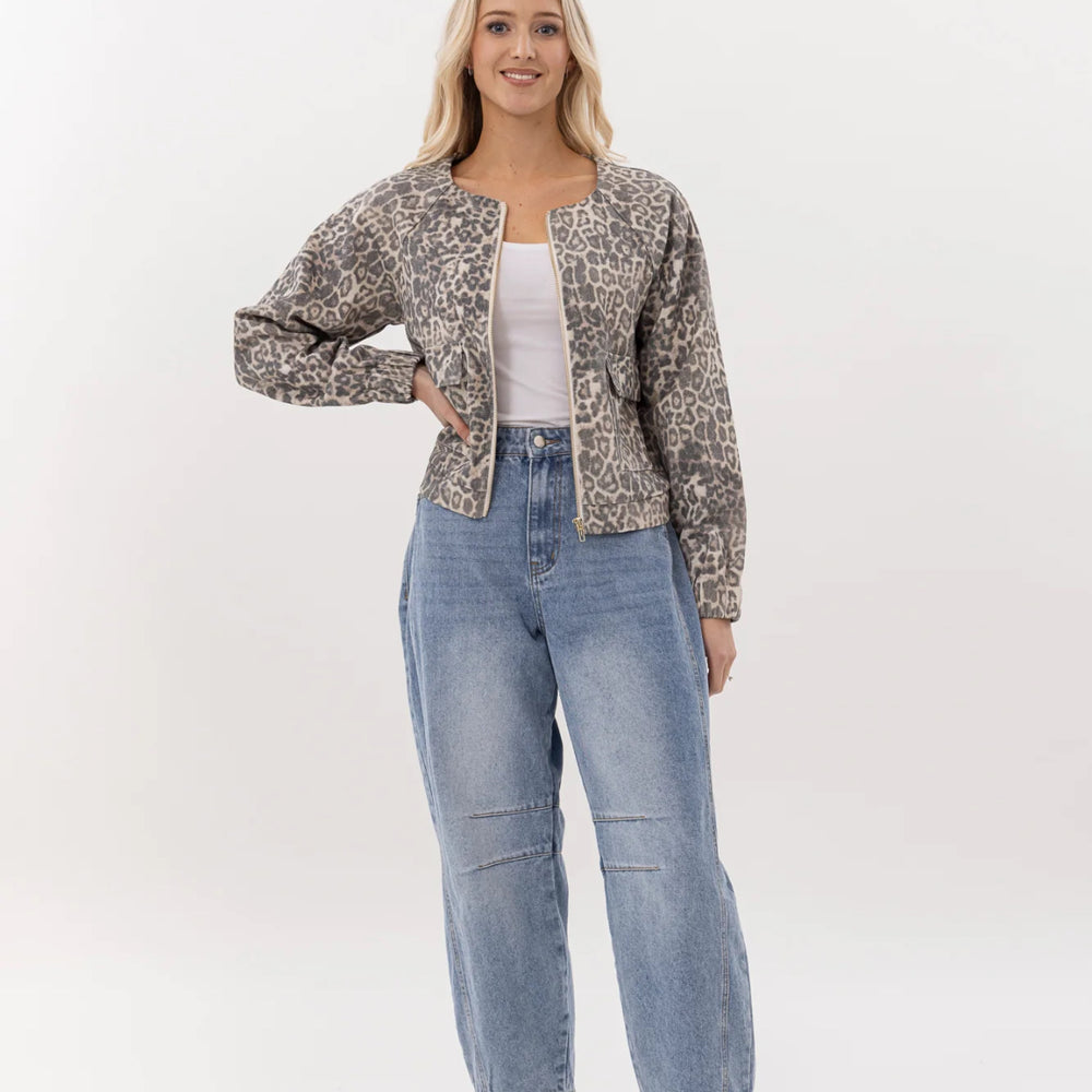 
                  
                    Barrell Jean light Blue
                  
                