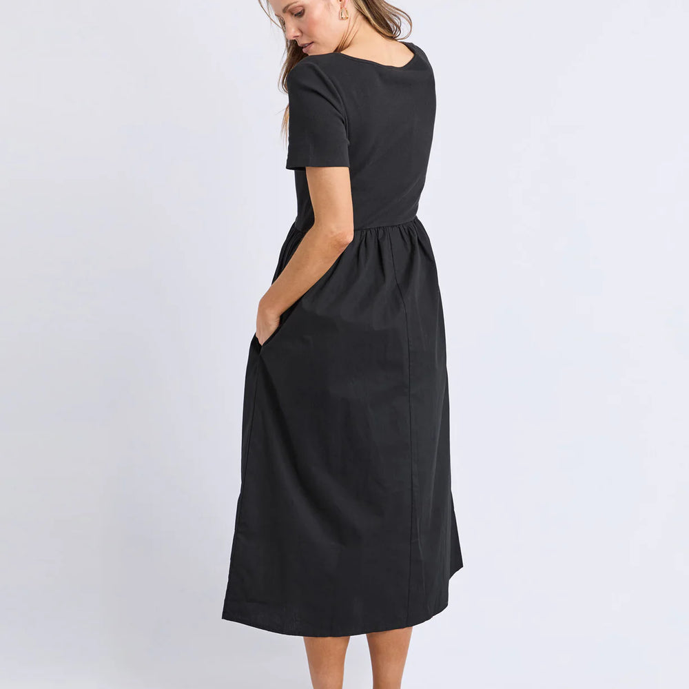 
                  
                    Ella Dress Black
                  
                