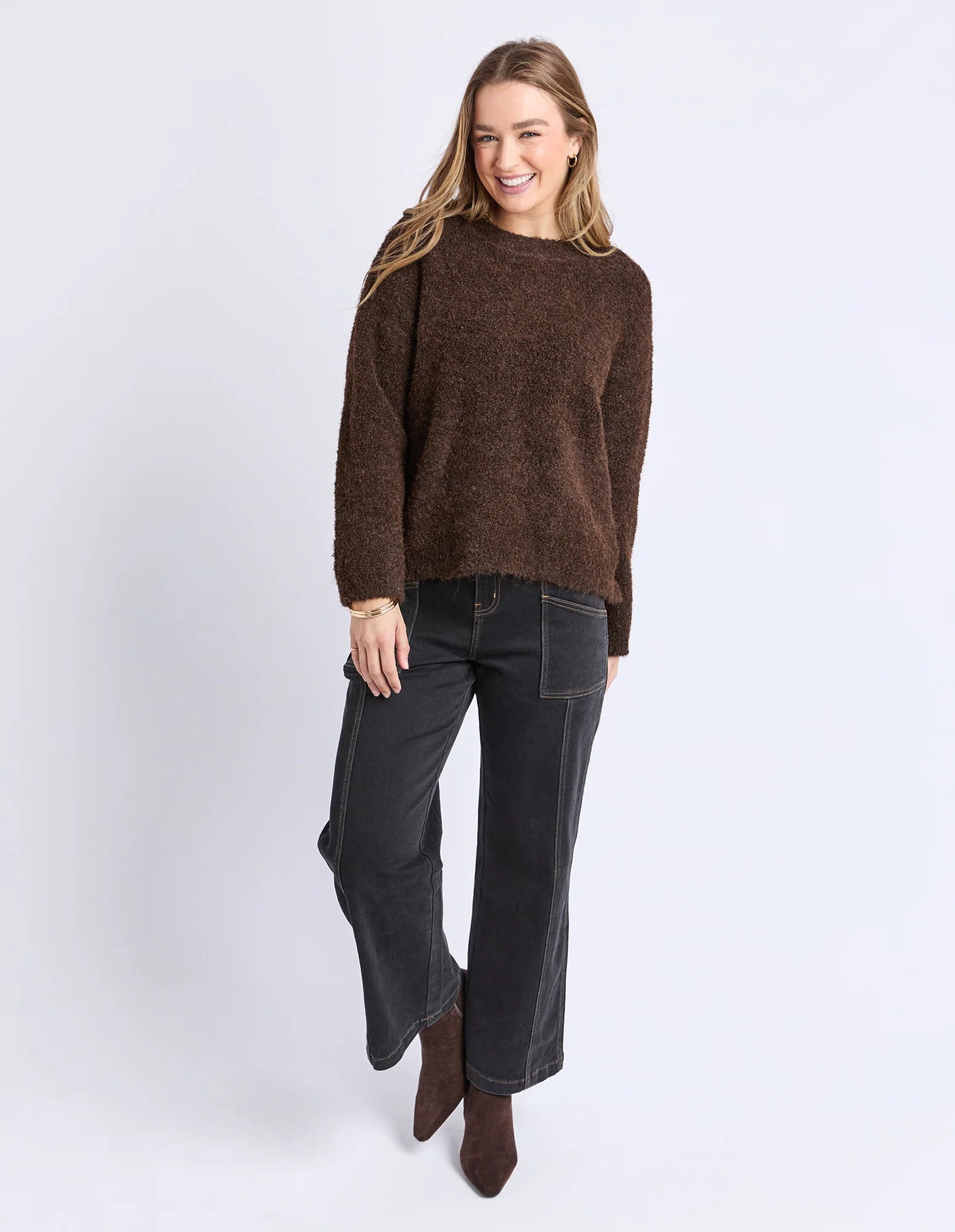 
                  
                    FLINT KNIT CREW-COFFEE-DUE JUNE
                  
                