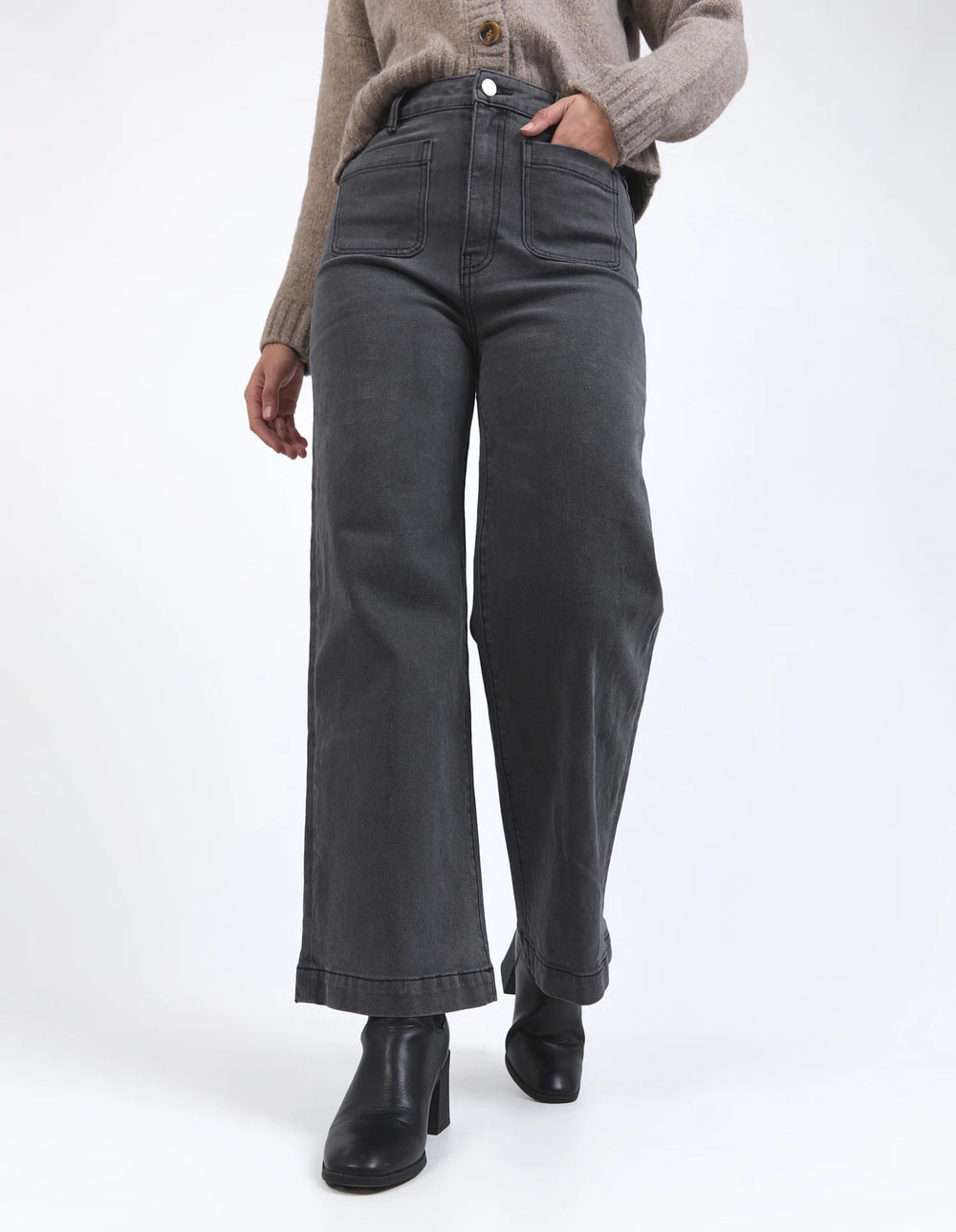 SARAH WIDE LEG JEAN -Washed Black