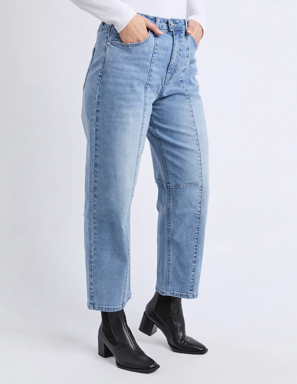 
                  
                    AMBROSE BARREL JEAN
                  
                