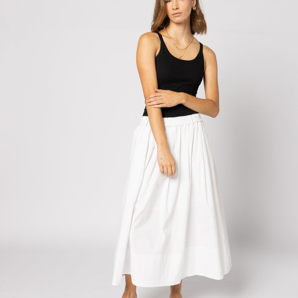 
                  
                    DIRECTION SKIRT-WHITE
                  
                
