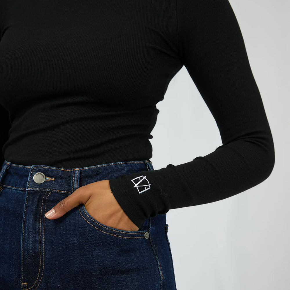 
                  
                    Icon Mock Neck L/S Top Black
                  
                