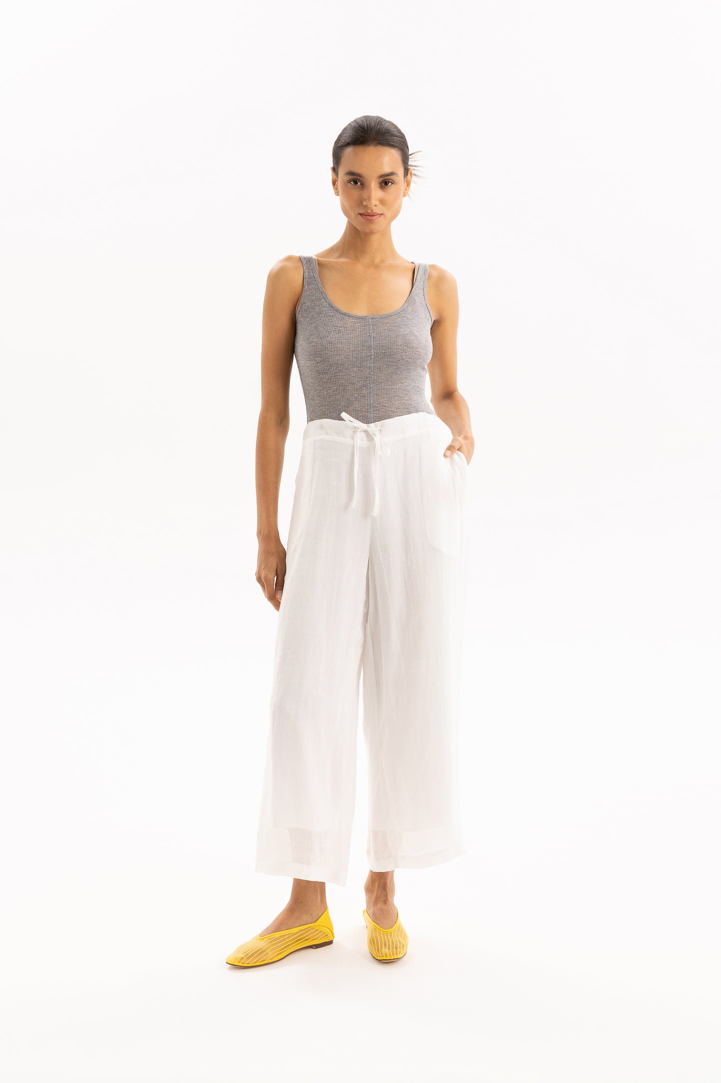 
                  
                    MILLY PANTS-WHITE
                  
                
