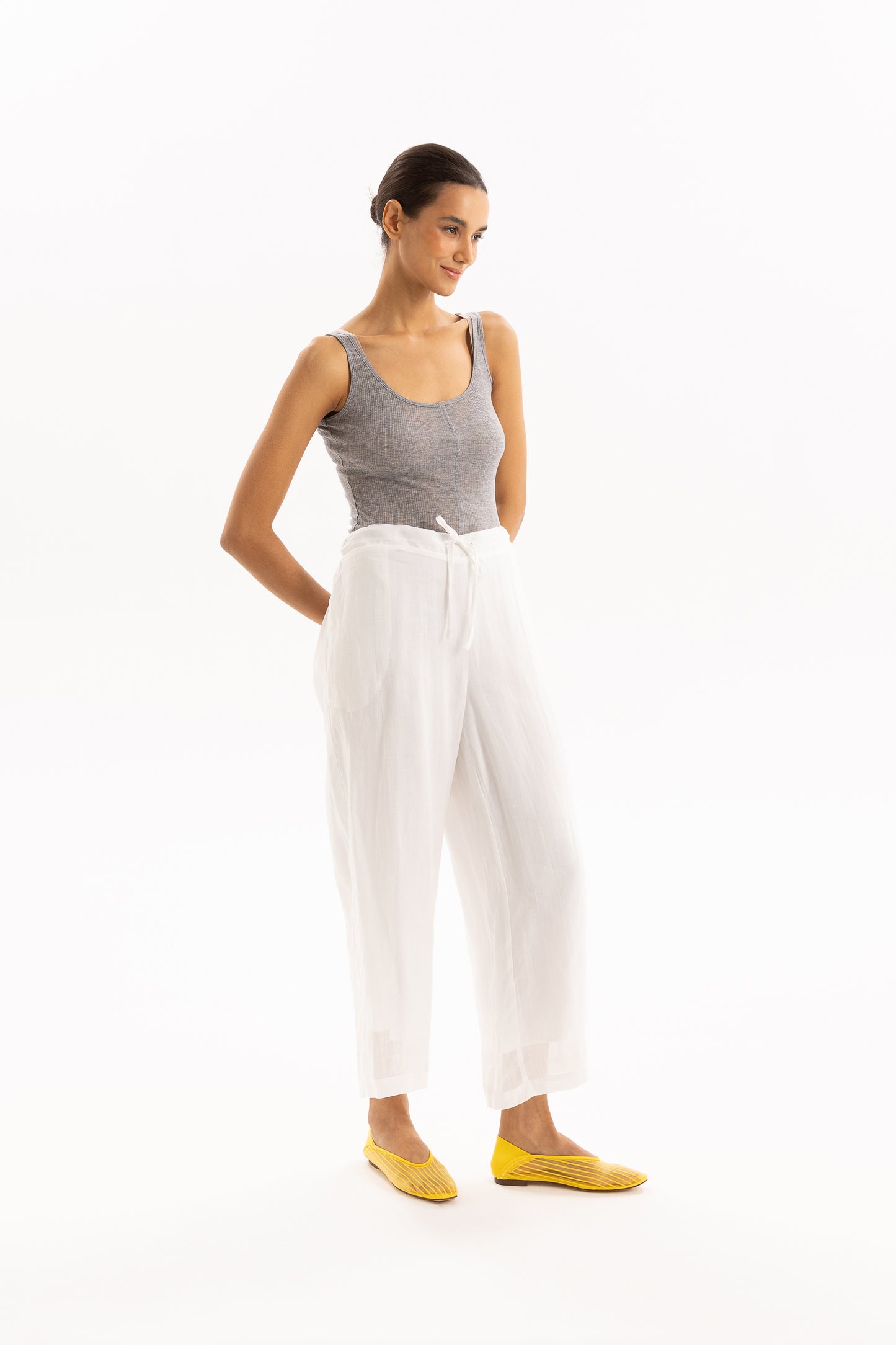 
                  
                    MILLY PANTS-WHITE
                  
                