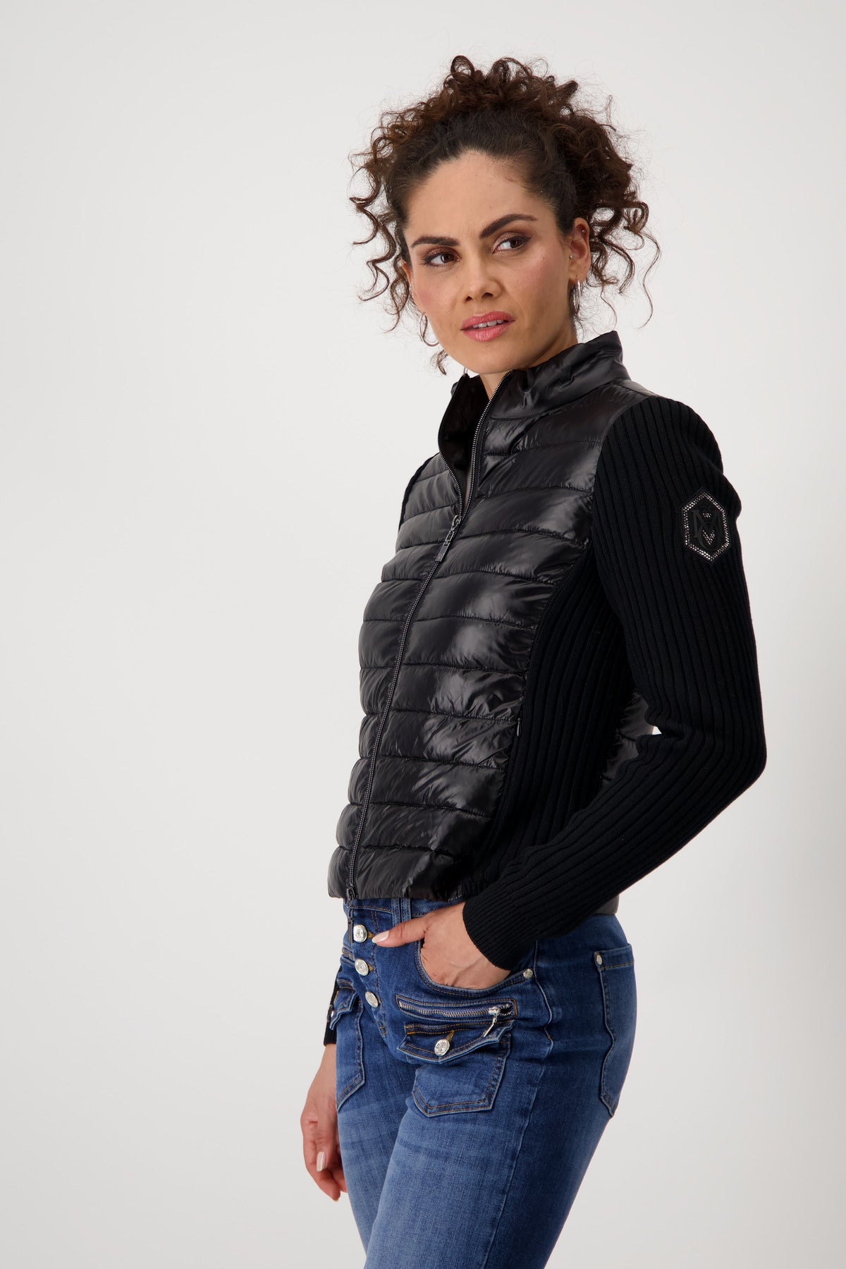 
                  
                    Monari Quilted Stand up collar Jacket Black
                  
                