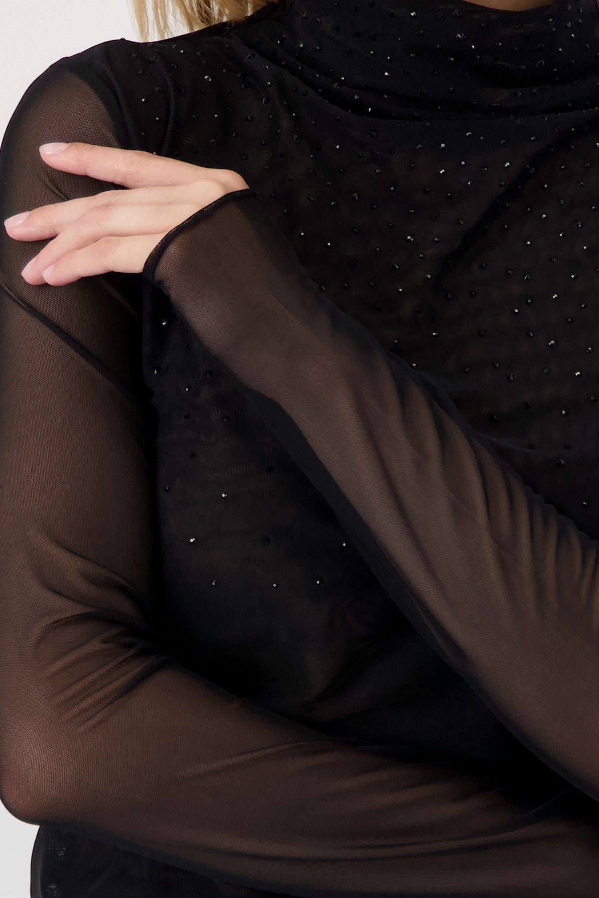 
                  
                    C'est La Vie -Black Mesh
                  
                
