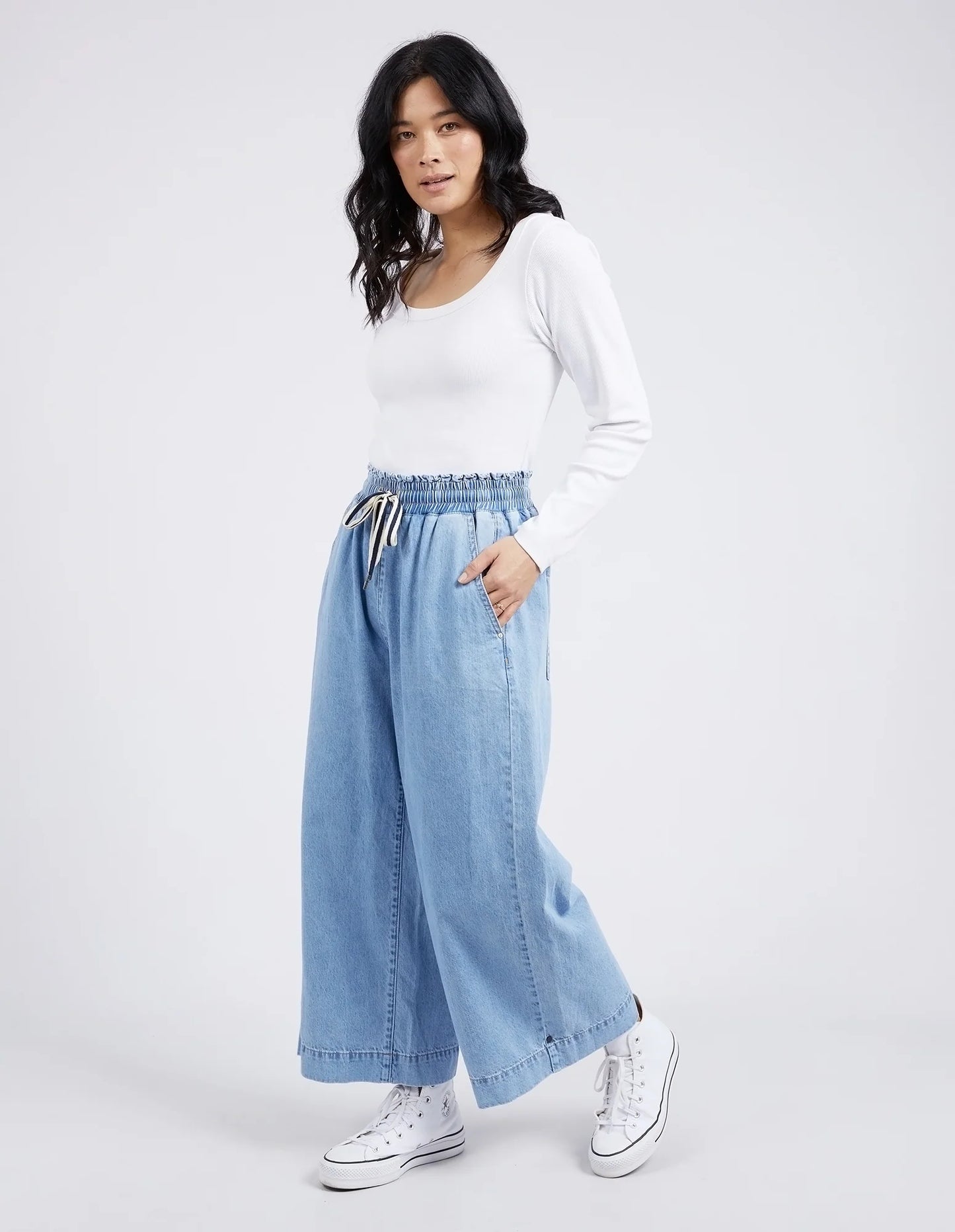 
                  
                    Greta Wide Leg Blue
                  
                