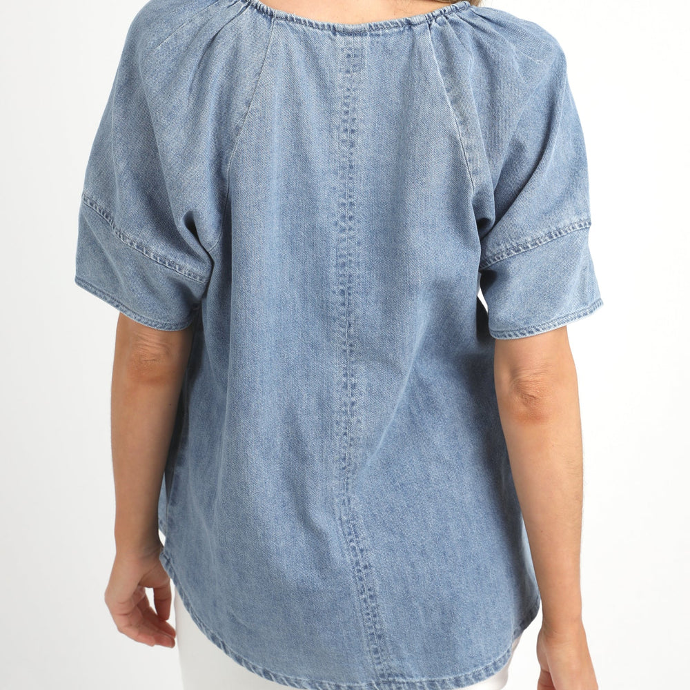 
                  
                    Brea Top Blue Wash
                  
                