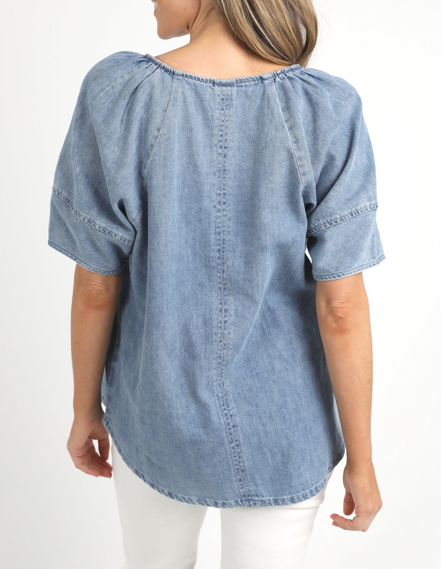 
                  
                    Brea Top Blue Wash
                  
                