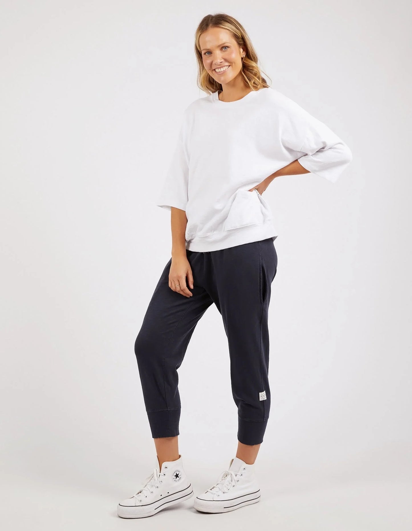 
                  
                    Mazie Sweat White
                  
                