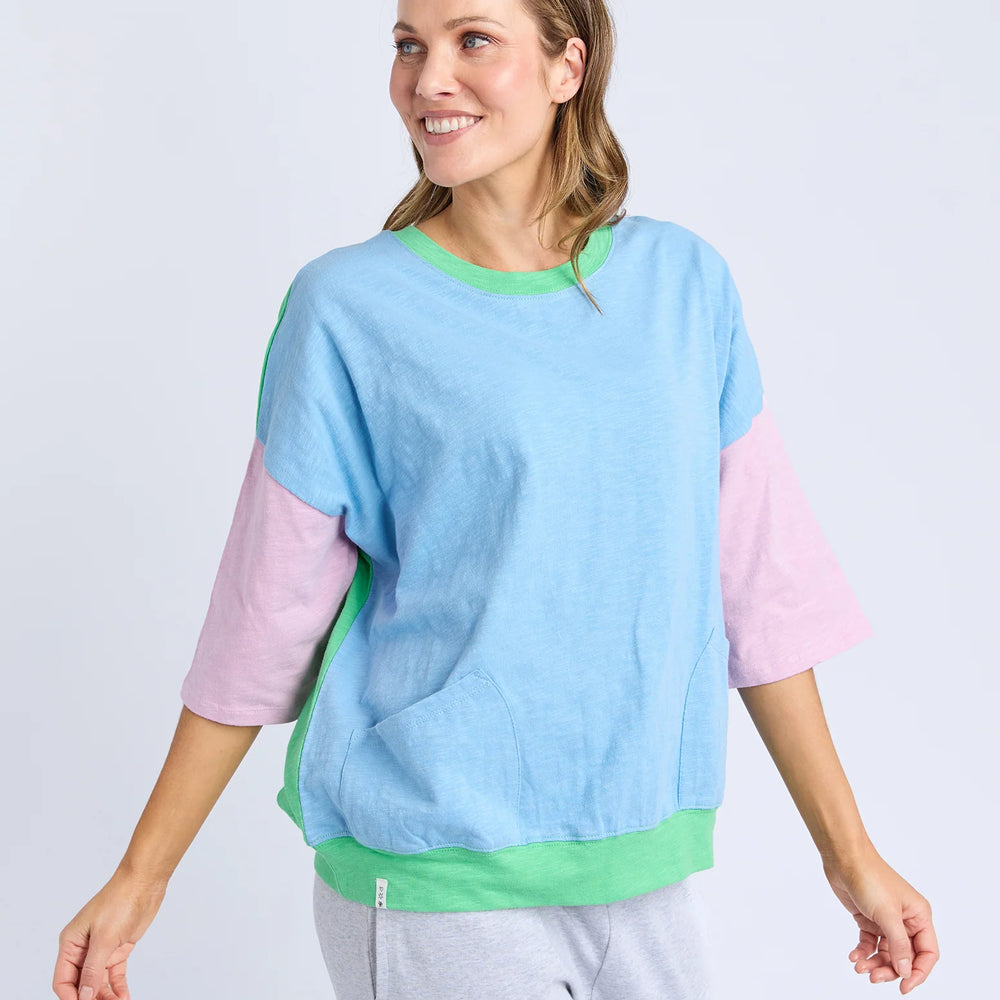 
                  
                    Mazie Sweat-Dusk Blu/ Pnk/ Spgr
                  
                