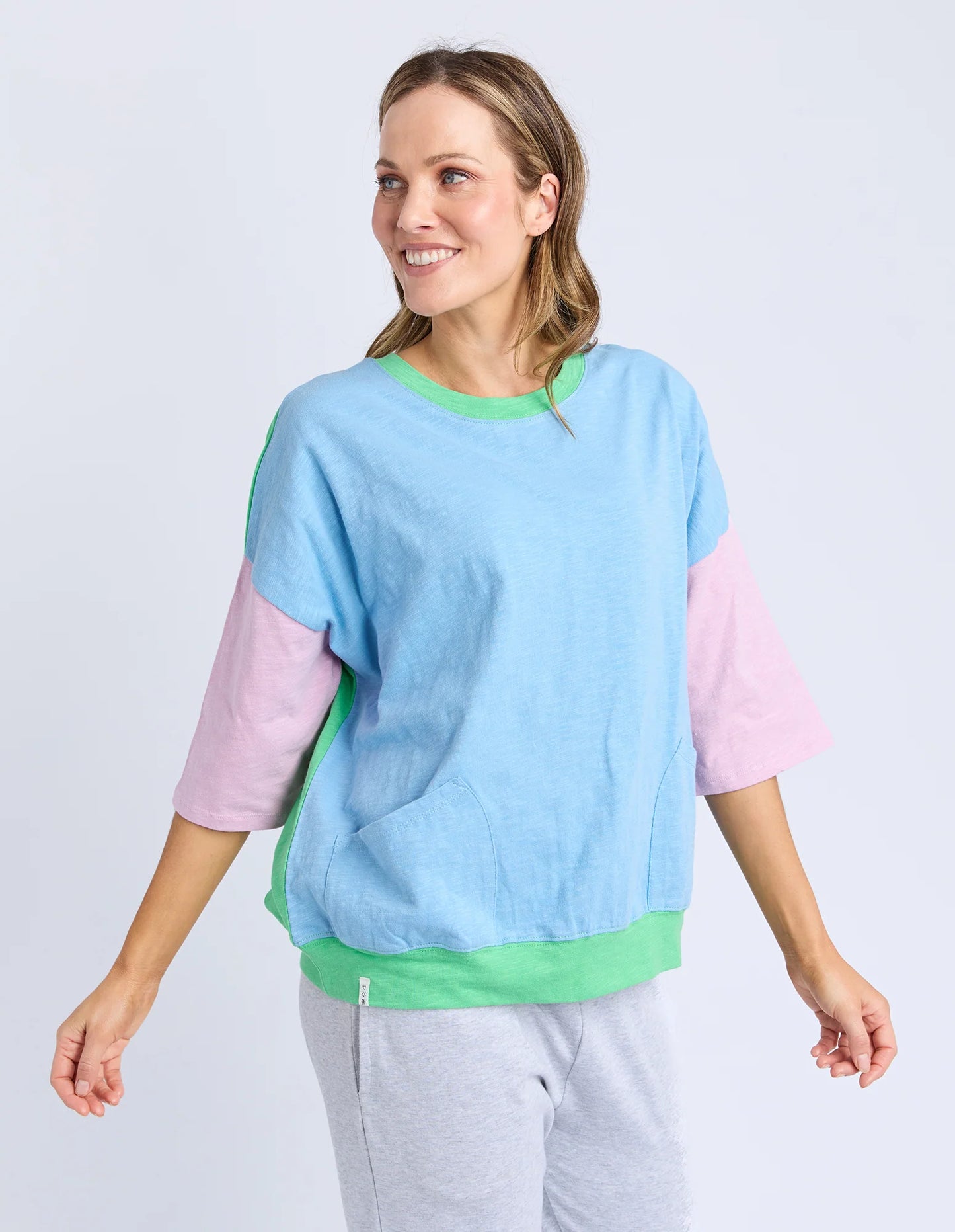 
                  
                    Mazie Sweat-Dusk Blu/ Pnk/ Spgr
                  
                