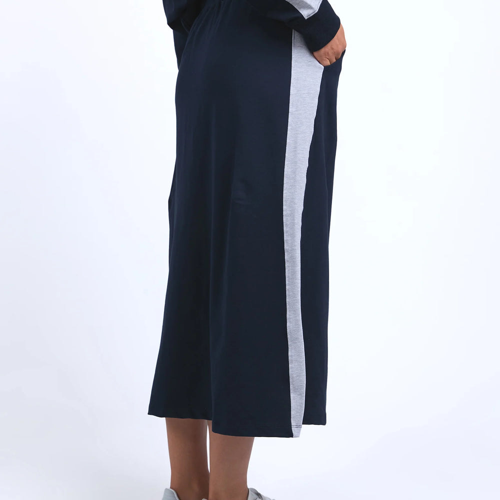 
                  
                    Sloane Fleece Skirt Navy
                  
                