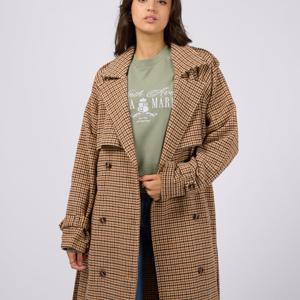 
                  
                    All About Eve Charlotte Trench - Multi
                  
                