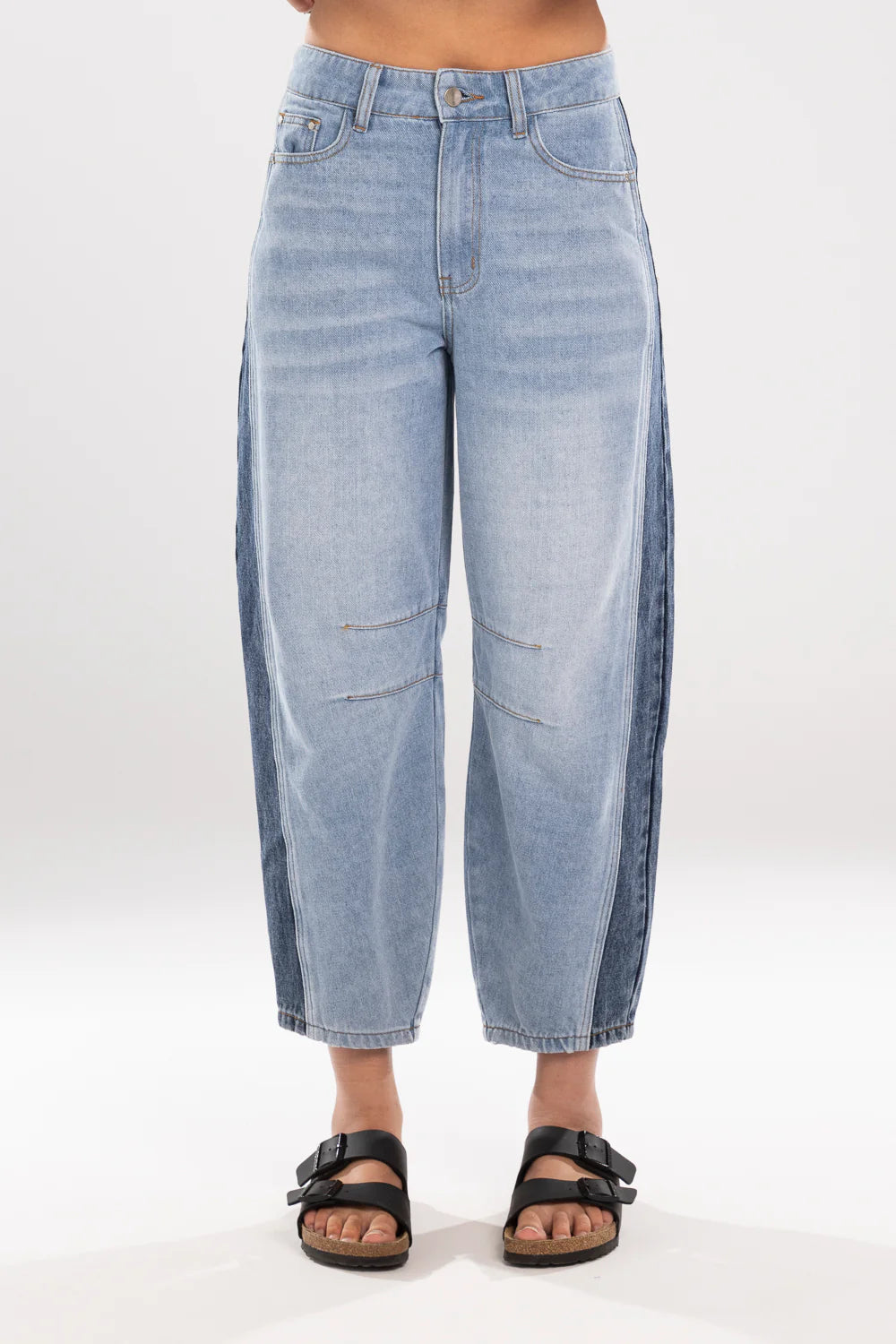 DOUBLE DENIM BARRELL JEANS - BLUE