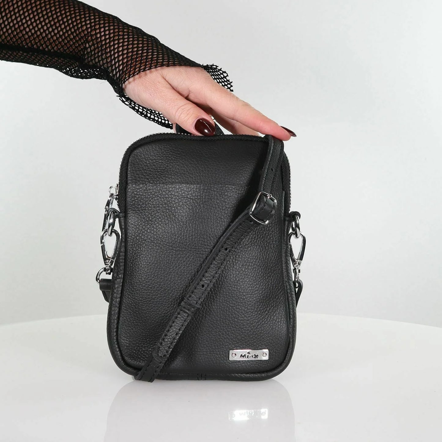 
                  
                    The Buzz Bag Black
                  
                