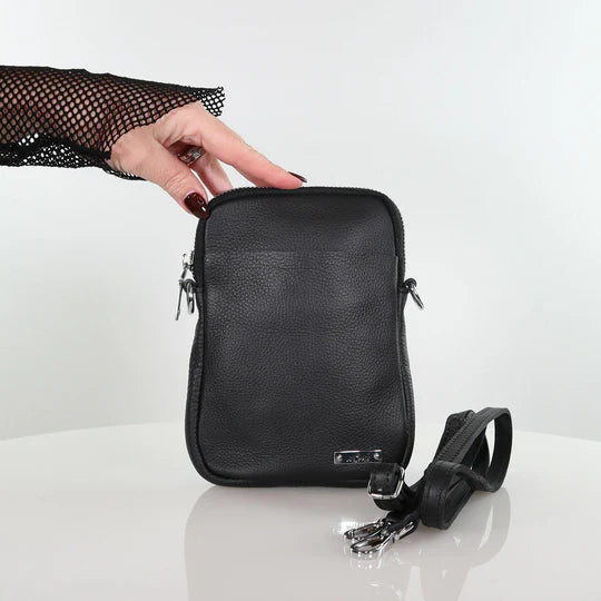 
                  
                    The Buzz Bag Black
                  
                