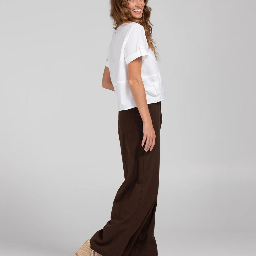 
                  
                    Guru Top Basic-White
                  
                