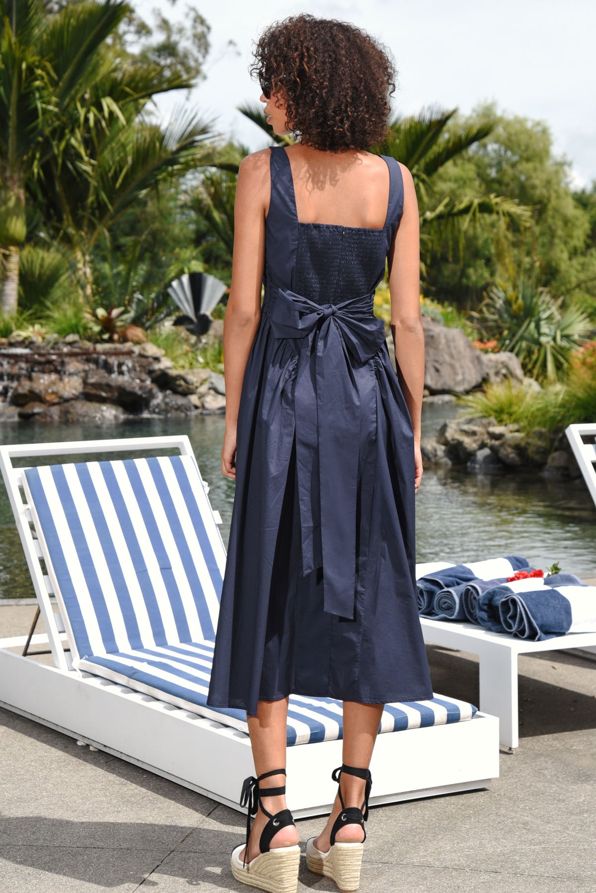 
                  
                    COOP BOW-DACIOUS DRESS-NAVY
                  
                