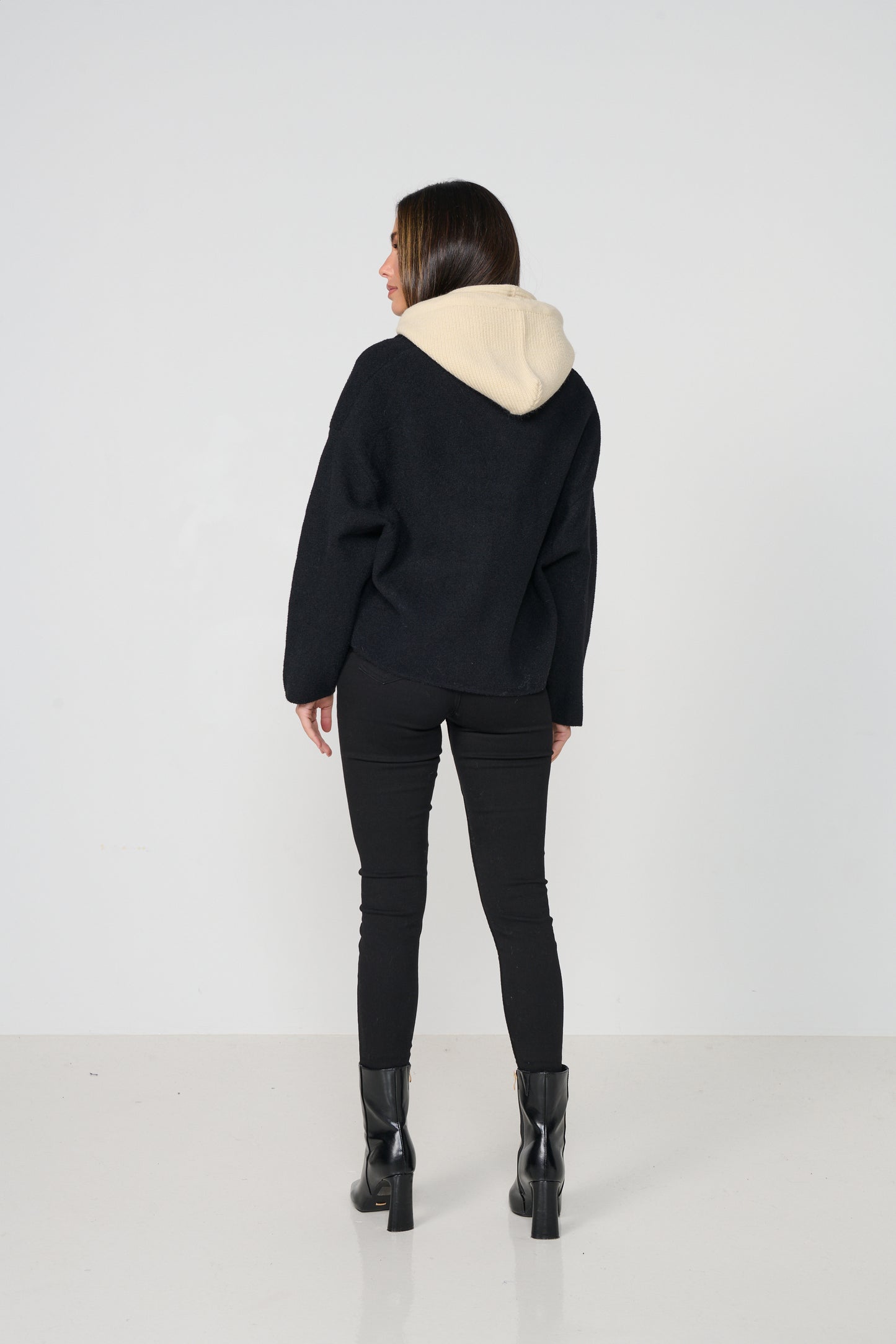 
                  
                    CZ1170 Jacket - Large Buttons & Removable Hood-BLACK
                  
                