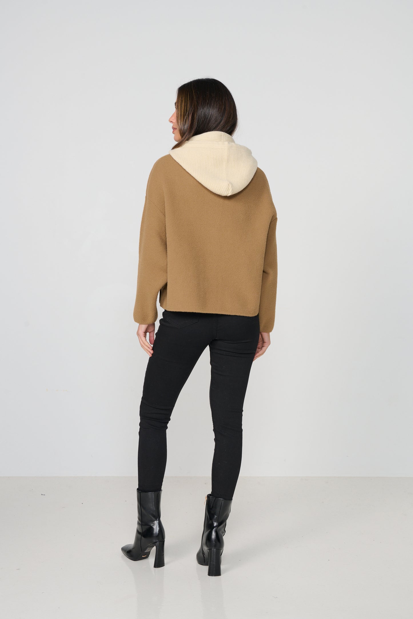 
                  
                    CZ1170 Jacket - Large Buttons & Removable Hood-CAMEL
                  
                