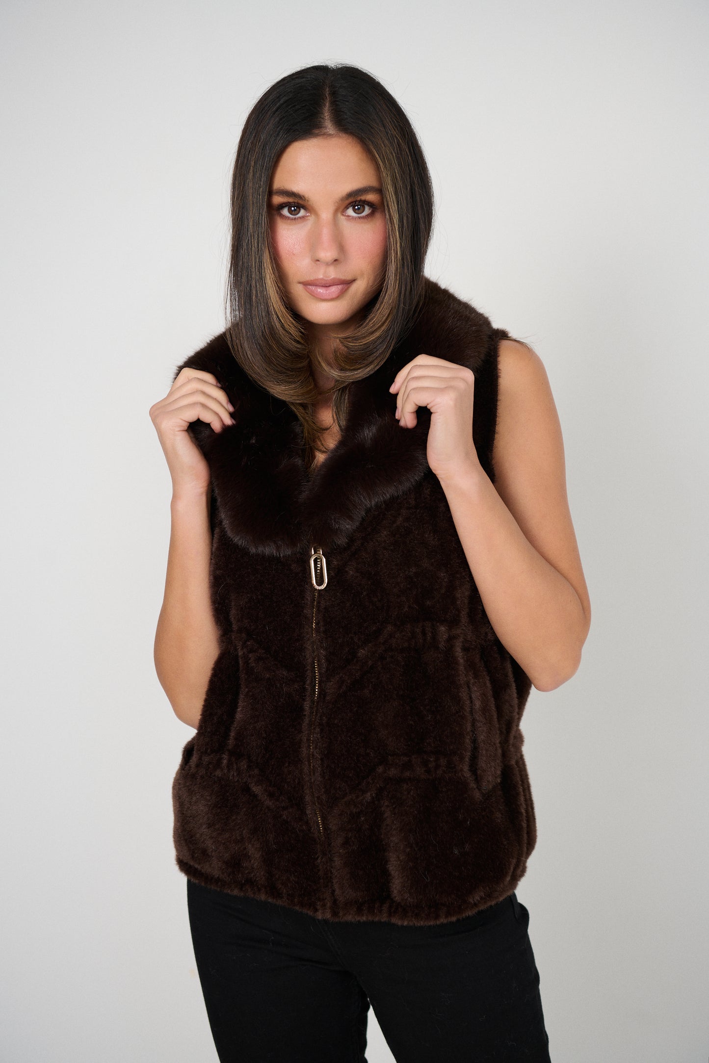 
                  
                    CZ1173 Vest - Faux Fur Collar & Special Knit Design-CHOCOLATE
                  
                