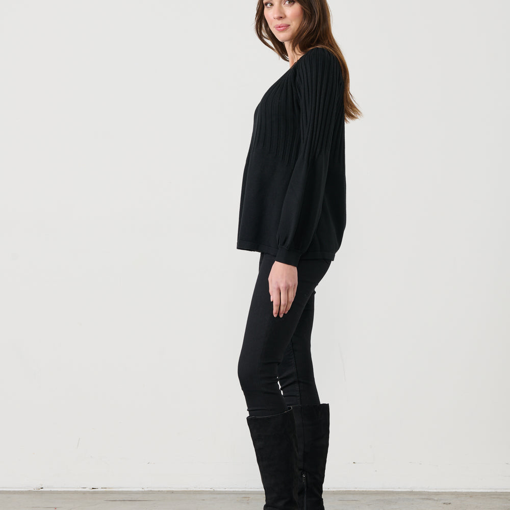
                  
                    CZ958 Puff Sleeve Knit -Black
                  
                