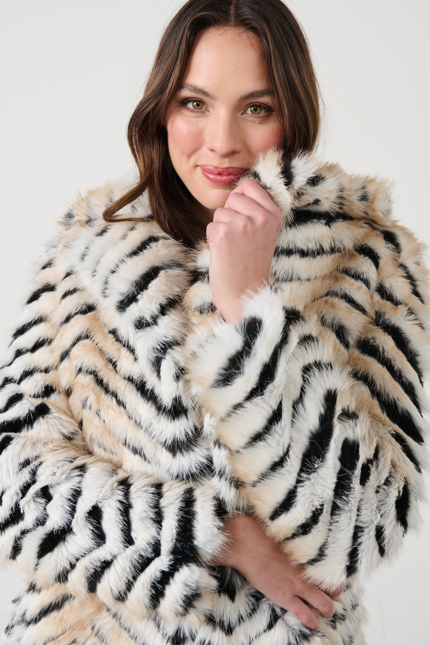 
                  
                    CZ968 Luxurious Chevron Coat
                  
                