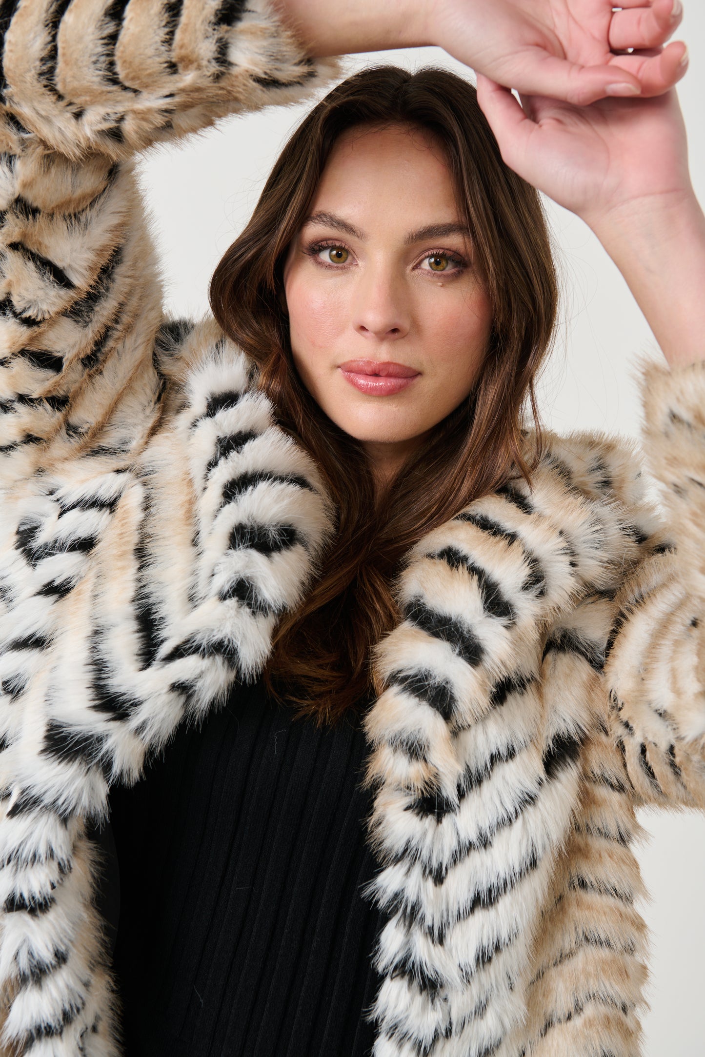 
                  
                    CZ968 Luxurious Chevron Coat
                  
                