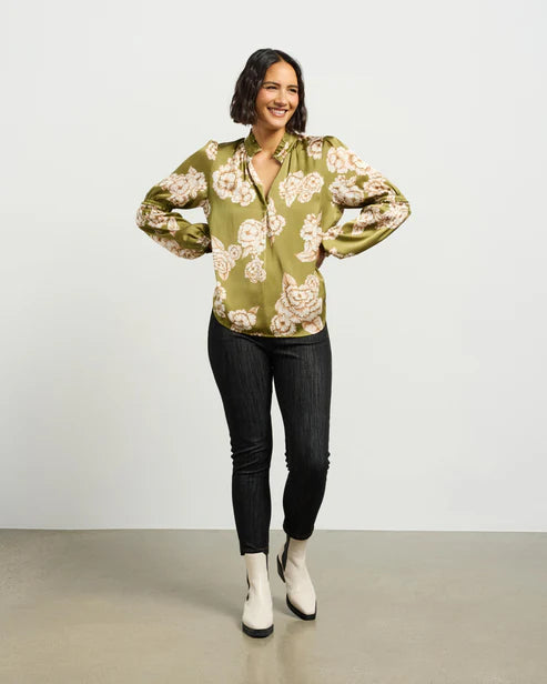 
                  
                    Evelyn Blouse -Khaki Hon honeydew
                  
                