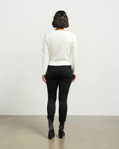 
                  
                    L/S Twist Tee -Ivory
                  
                