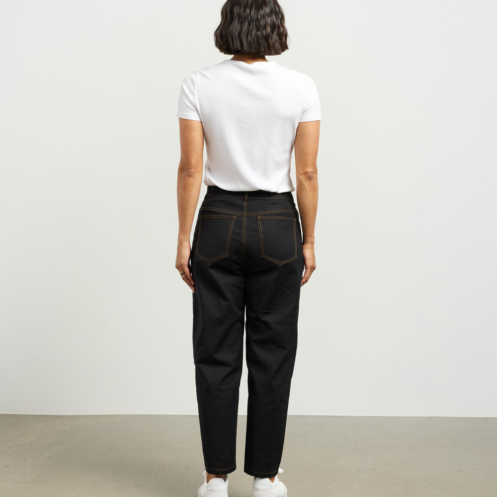 
                  
                    Liam Pant -Black
                  
                