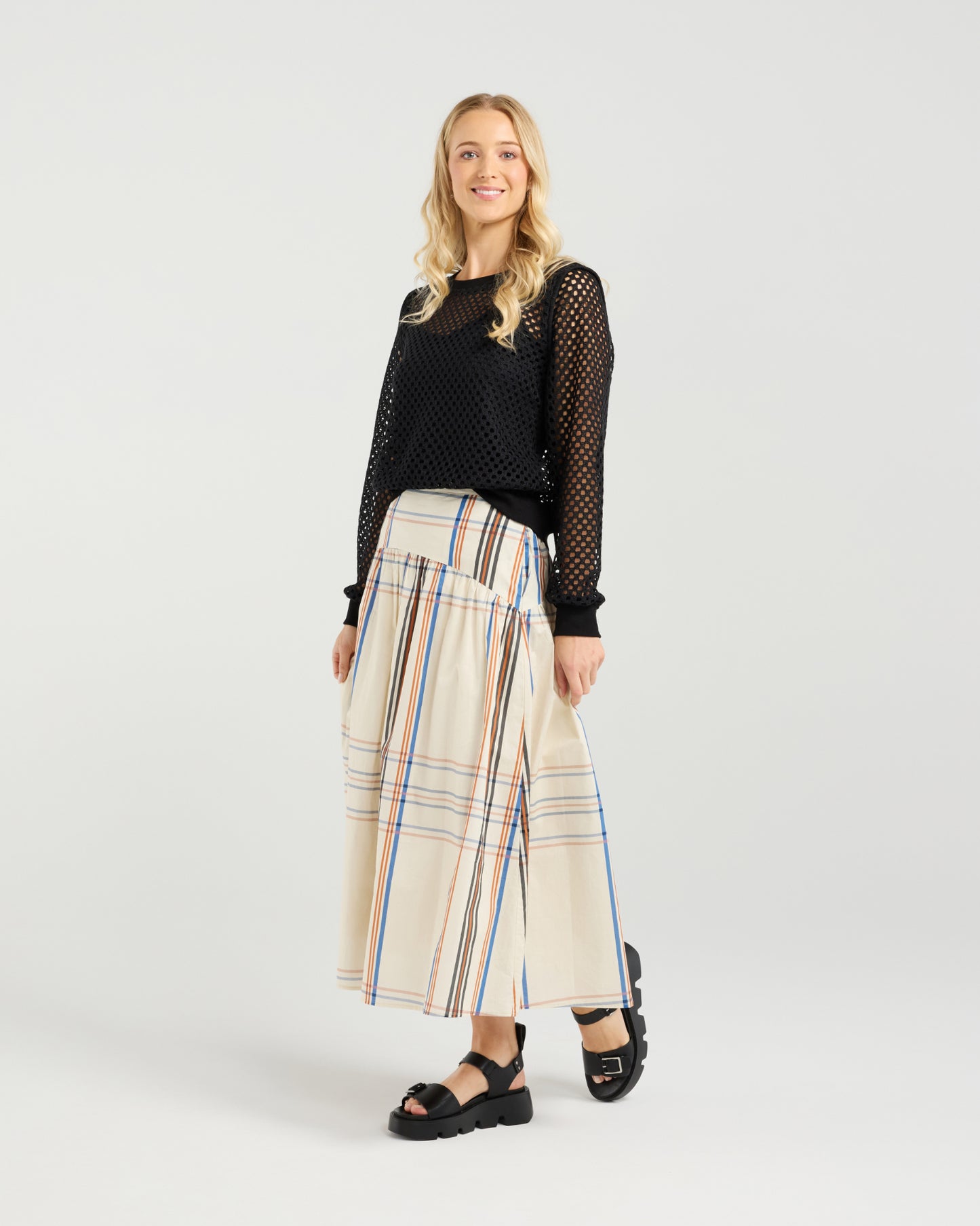
                  
                    Cleo Knit-Black
                  
                