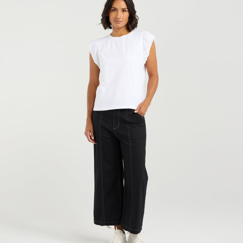 
                  
                    Anna Tee-White
                  
                